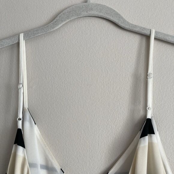 Aritzia Babaton Double V-Neck Tank Top Medium Striped Black Tan Sleeveless - Picture 7 of 11